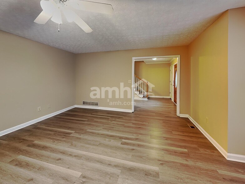 Building Photo - 4929 Harrington Pl