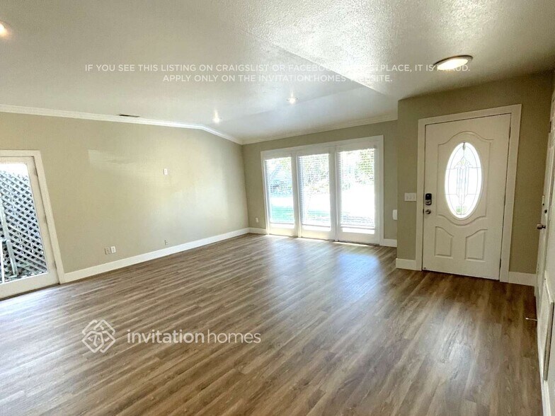 Building Photo - 2828 Tiffany W Way