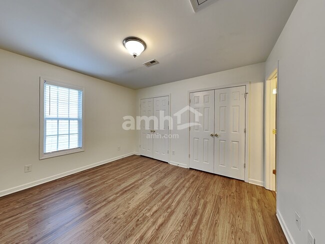 Building Photo - 148 Danesway Dr