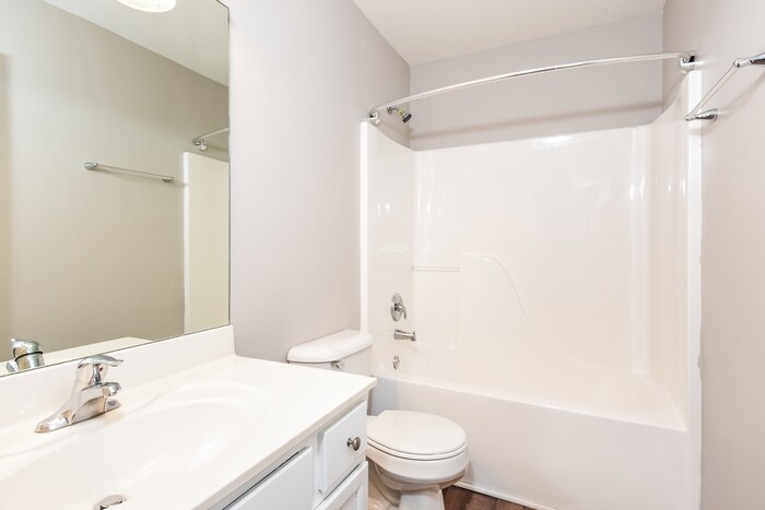 Building Photo - 39 Lenore Ct