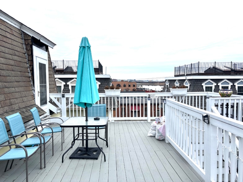 Building Photo - 55 Port Norfolk St