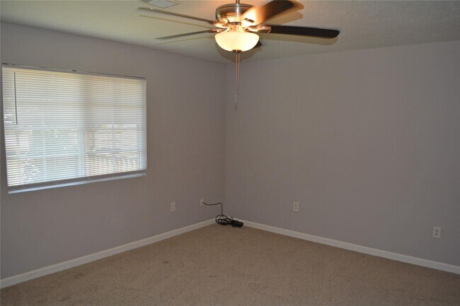 Building Photo - 18767 Forest Ln Cir