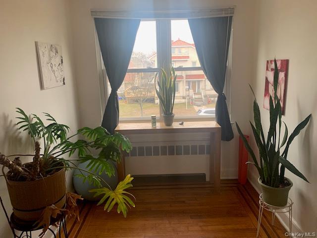 Building Photo - 135 E Olive St