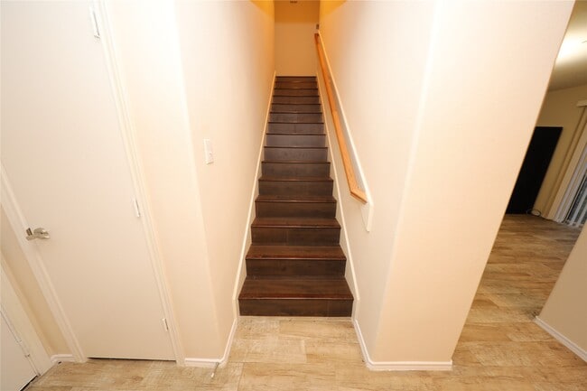 Building Photo - 12620 Rio Bravo St