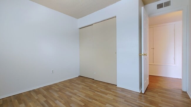 Building Photo - 216 General Stilwell St NE