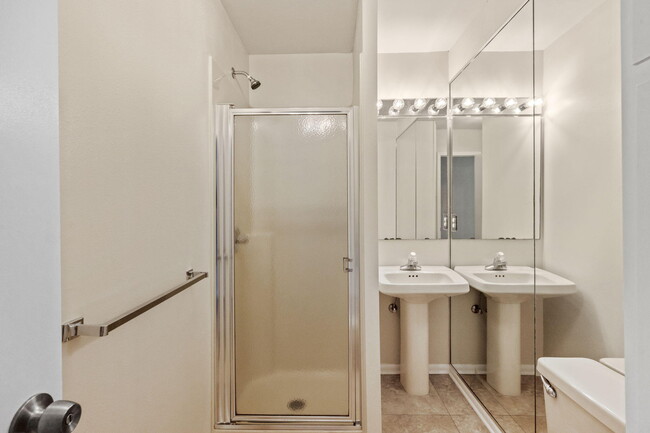 Building Photo - 41 Marina Cove Dr
