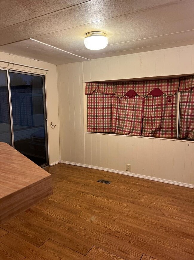 Building Photo - 3109 Switzer Rd