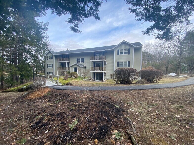 Building Photo - 24 Parkwood Dr