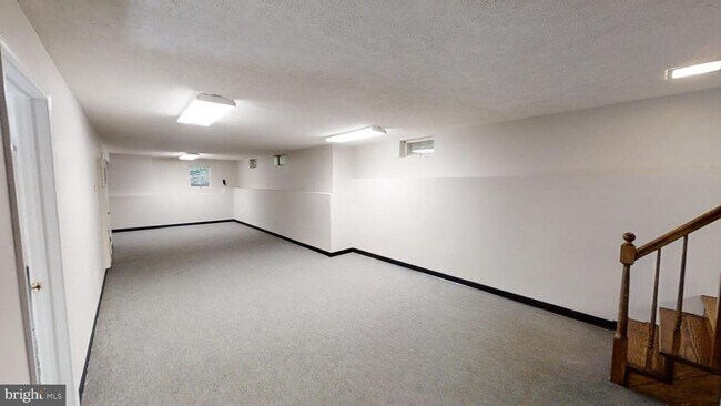 Building Photo - 3842 Stoneybrook Rd