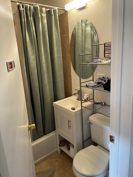 Building Photo - 10 Symphony Rd