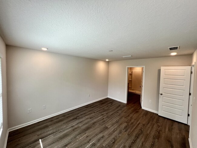Building Photo - 4119 Whitetail Ln