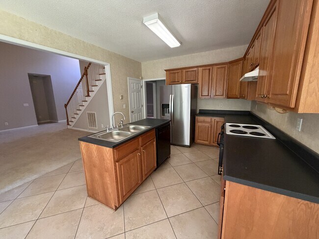 Building Photo - 230 Clinton Crossing Dr