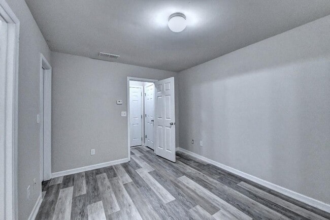 Building Photo - 1597 Liberty Pkwy NW