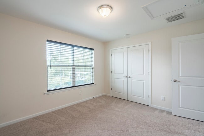 Building Photo - 503 Waybridge Way