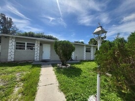 Building Photo - 340 NW 4th Ave