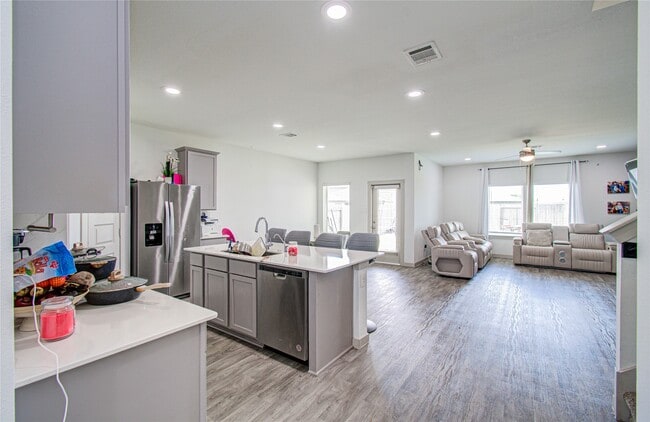 Building Photo - 22 Desert Spring Ln