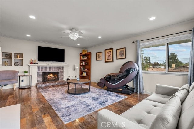 Building Photo - 9558 Swinton Ave