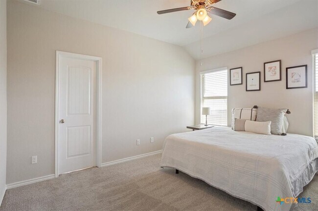 Building Photo - 5737 St Charles Dr