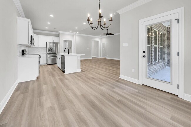 Building Photo - 4603 Jayhawk Dr