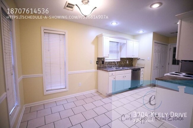 Building Photo - 3704 Keely Dr