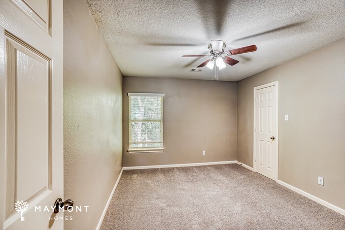 Building Photo - 3514 White Oak Point Dr