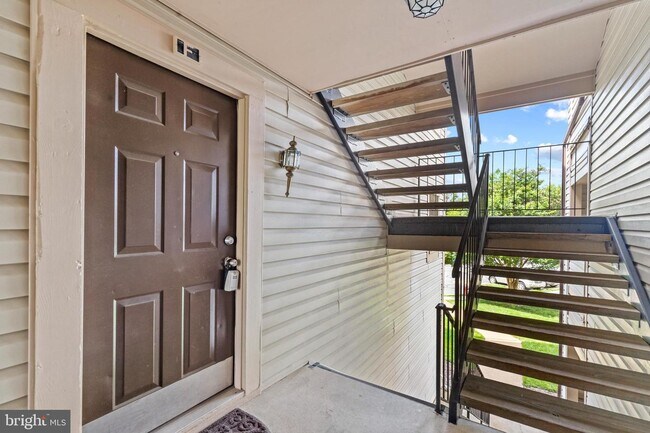Building Photo - 6921 Mary Caroline Cir