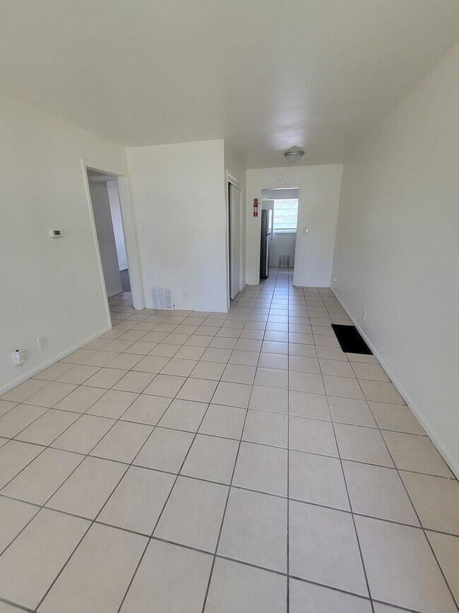 Building Photo - 4501 E Linwood Blvd