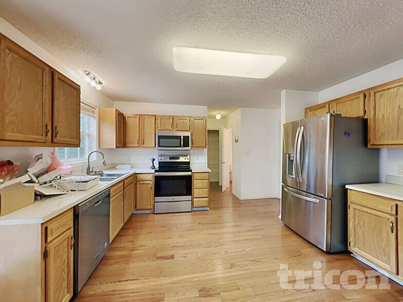 Building Photo - 1070 Piney Church Rd