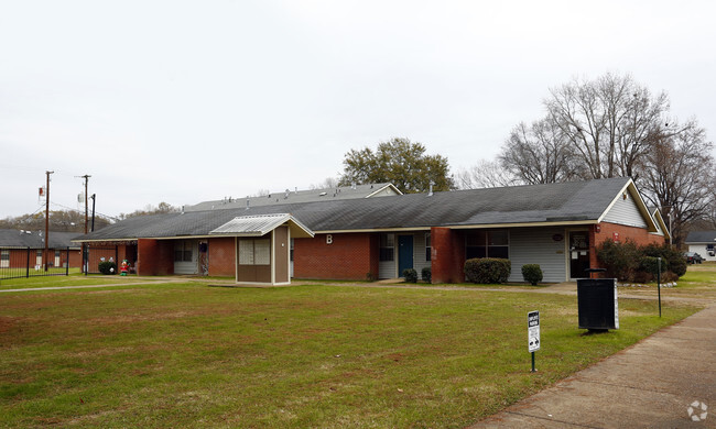 Building Photo - Canton Garden Apartments