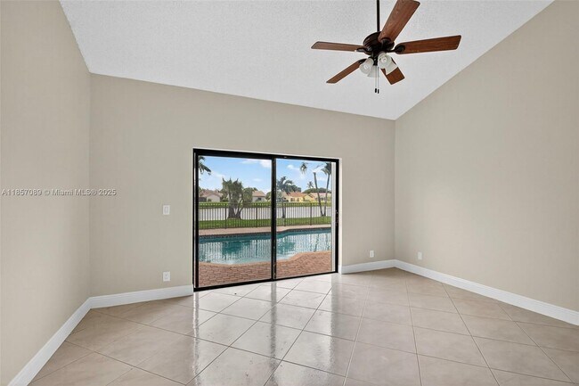 Building Photo - 9517 El Clair Ranch Rd