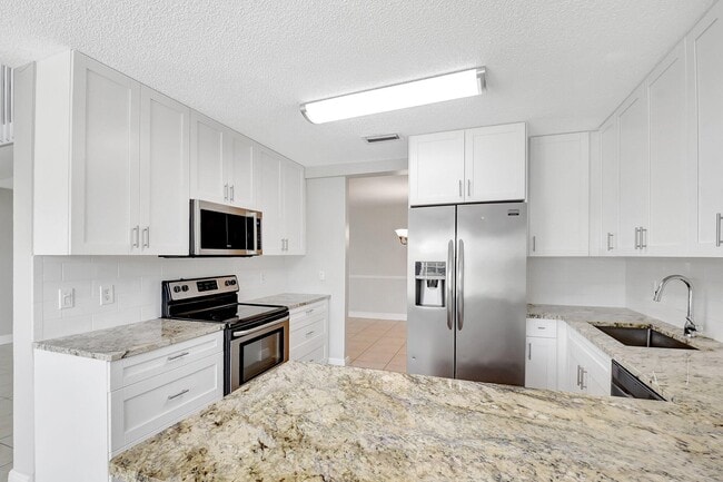 Building Photo - 7780 Stone Harbour Dr