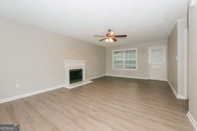 Building Photo - 4919 Wolfcreek View