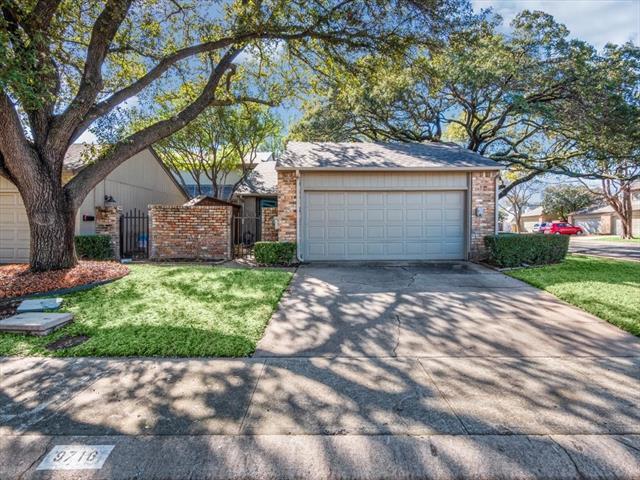 Primary Photo - 9716 Highland View Dr