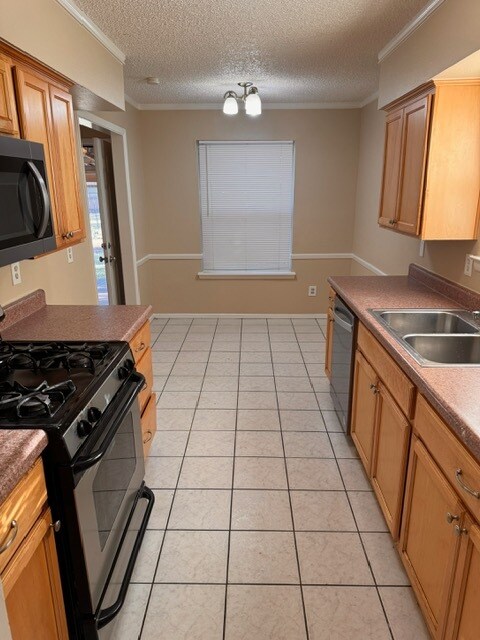 Building Photo - 3514 Summit Ln