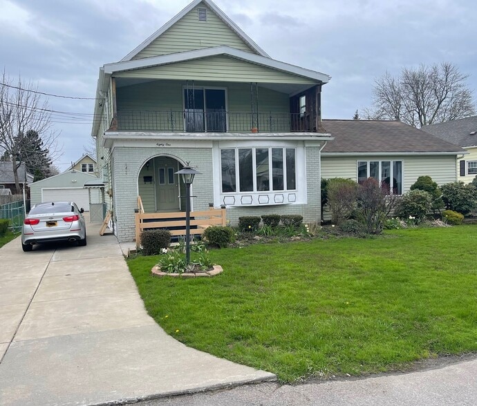 Primary Photo - 81 Paxford Plz