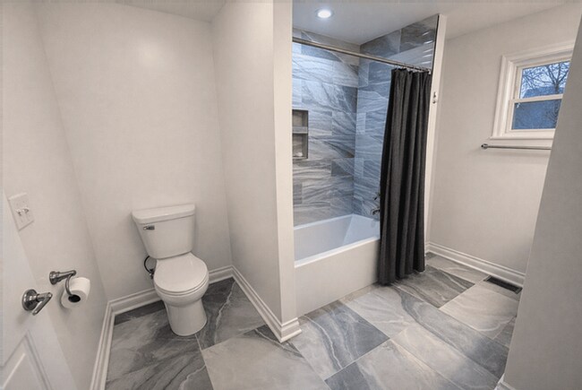 Building Photo - 1366 Cole St