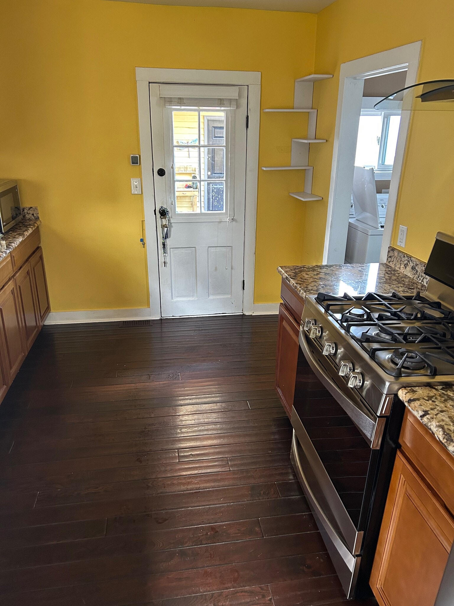 Building Photo - 512 Avenue C