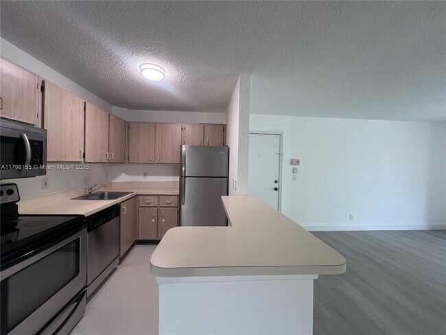 Building Photo - 10733 Cleary Blvd