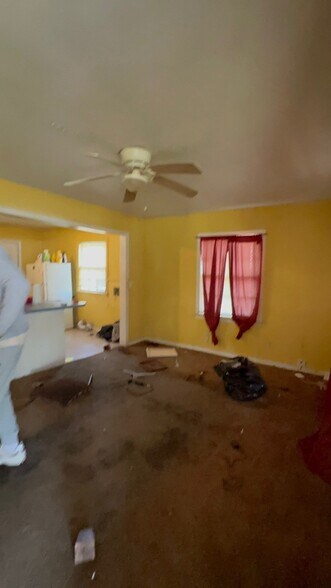Building Photo - 3251 Meadow Ln