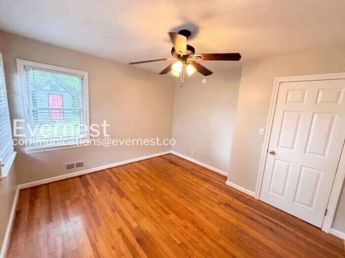 Building Photo - 106 Acton Ave