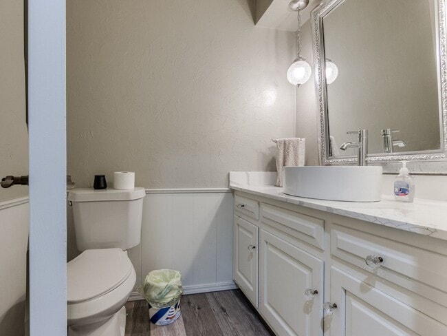 Building Photo - Mid-Term Rental in Glenbrook Addition, Nic...