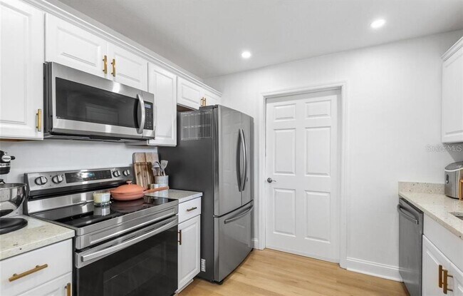 Building Photo - 6801 20th St N