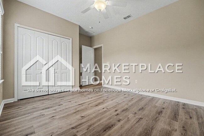 Building Photo - 10013 Logan Falls Ct