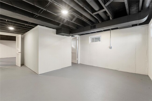 Building Photo - 2705 Belair Terrace