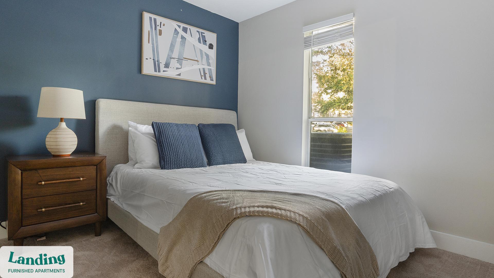 Building Photo - 2000 E Lake Pkwy