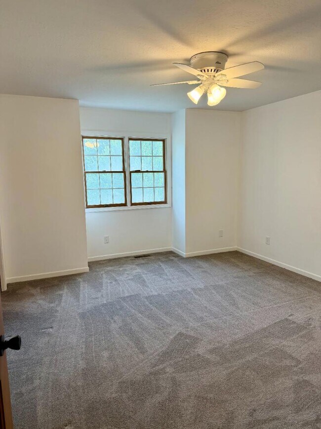 Building Photo - 6955 Salerno St NW
