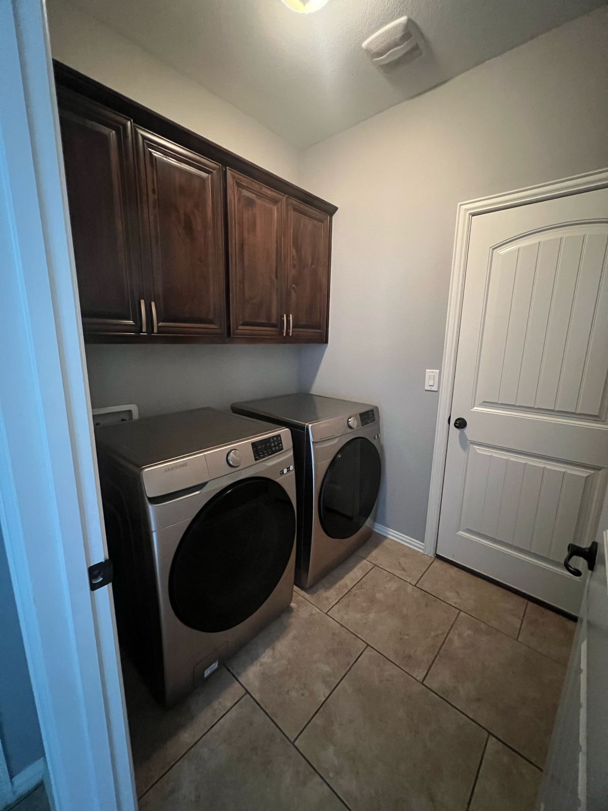 Building Photo - 803 Founders Rd