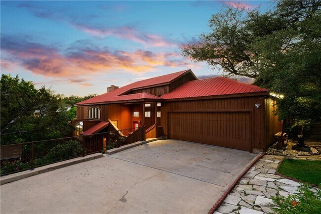 Primary Photo - 10108 Talleyran Dr