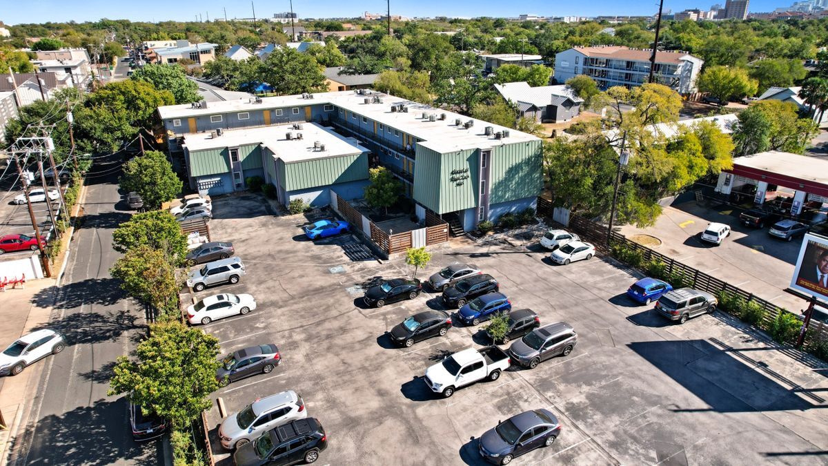 Building Photo - 3815 Guadalupe St