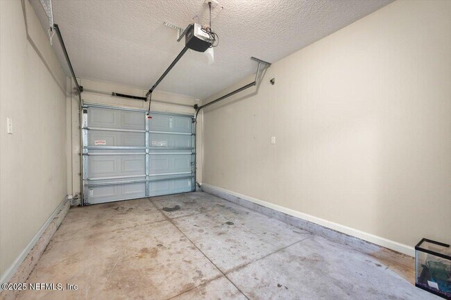 Building Photo - 613 Washington Ln